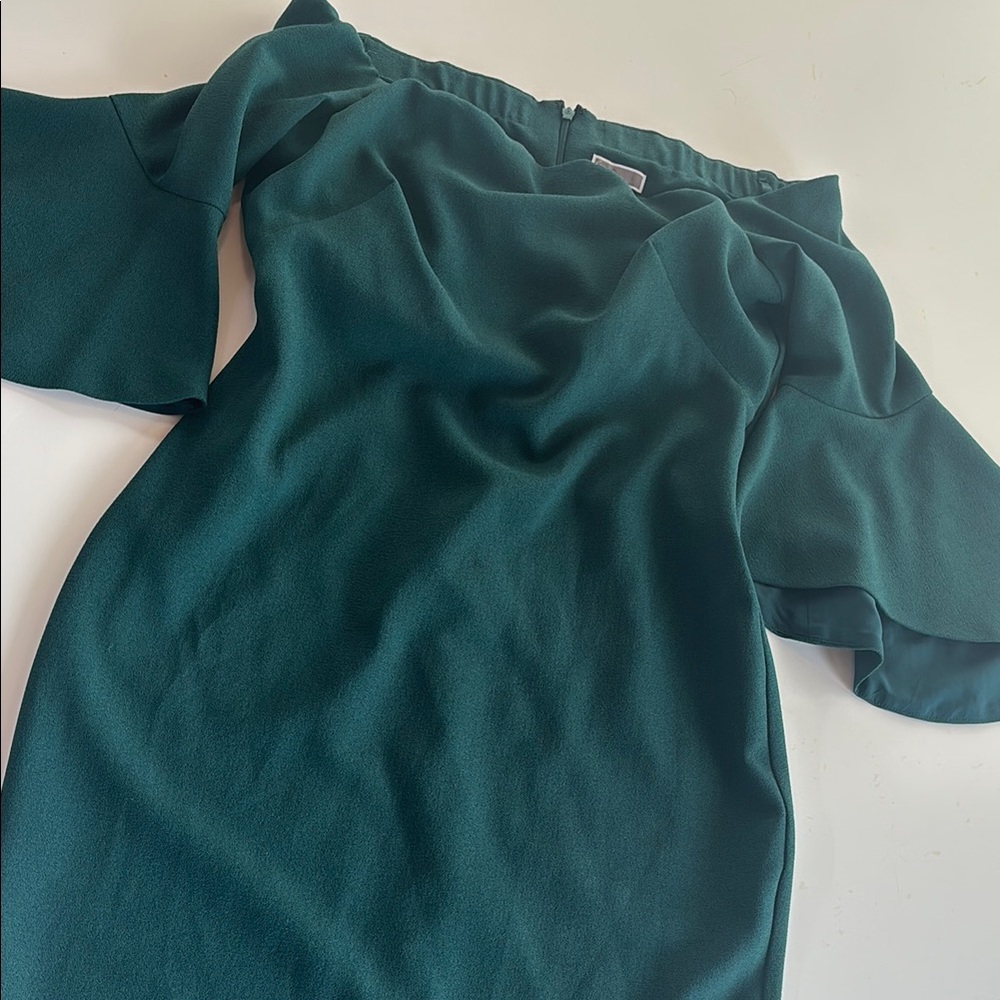 Elegant Green Off-Shoulder Dress